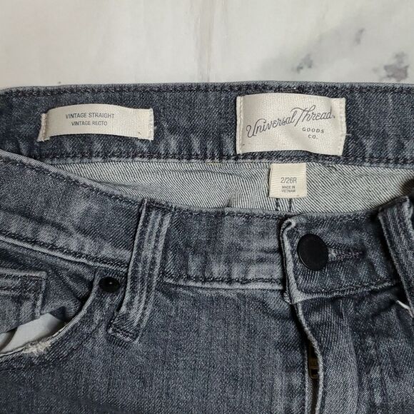 Universal Threads Black Vintage Straight Leg Distressed Jeans - Picture 4 of 6